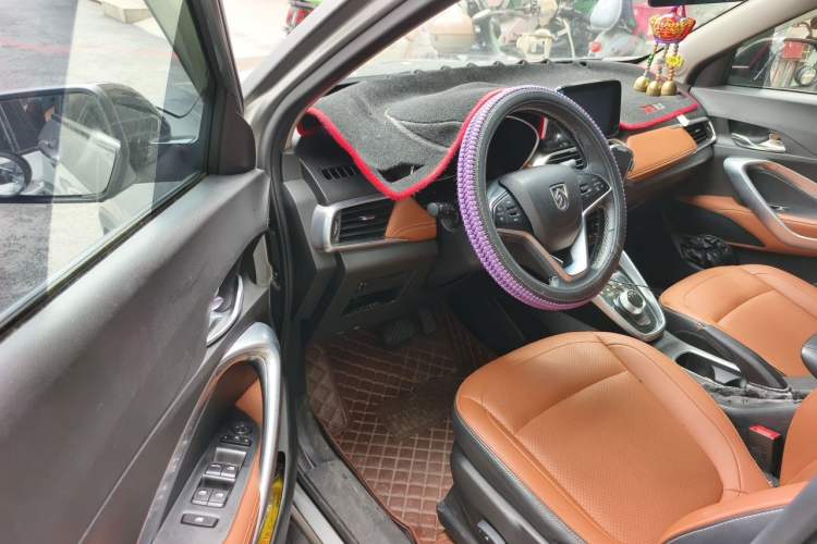 Used Baojun 510 2018 1.5L Automatic Anniversary Special Edition China V Driver Seat