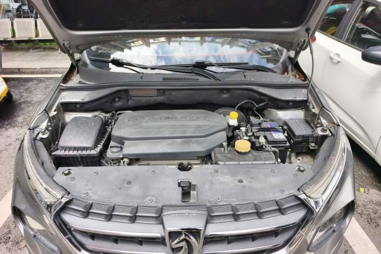 Used Baojun 510 2018 1.5L Automatic Anniversary Special Edition China V Engine Bay