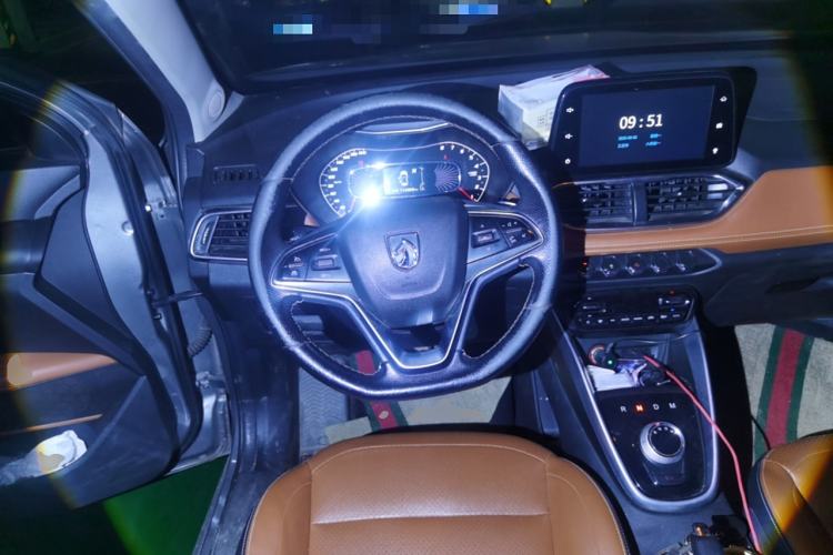 Used Baojun 510 2018 1.5L Automatic Anniversary Special Edition China V Steering Wheel