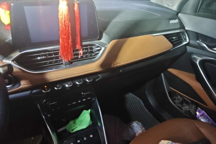 Used Baojun 510 2018 1.5L Automatic Anniversary Special Edition China V Audio And AC Panel