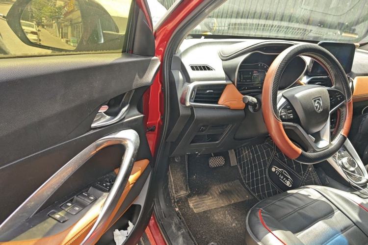 Used Baojun 510 2018 1.5L Automatic Anniversary Special Edition China V Driver Seat