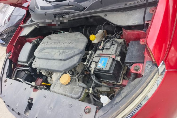 Used Baojun 510 2018 1.5L Automatic Anniversary Special Edition China V Engine Bay Left
