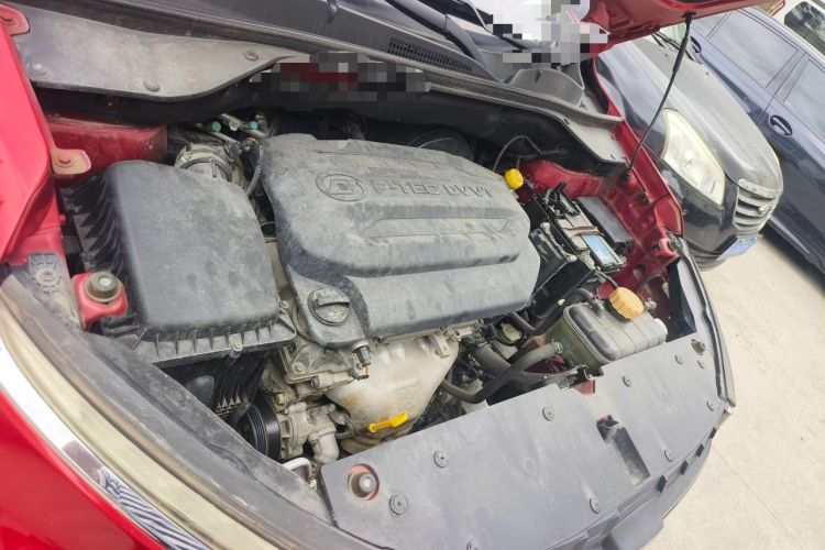Used Baojun 510 2018 1.5L Automatic Anniversary Special Edition China V Engine Bay Right