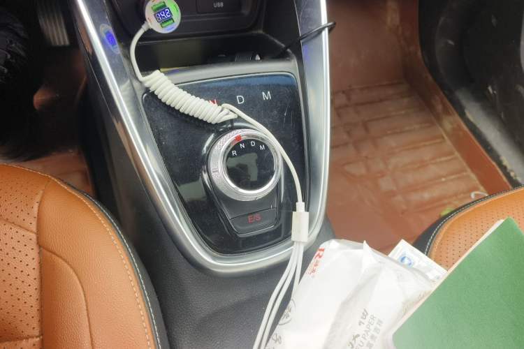 Used Baojun 510 2018 1.5L Automatic Anniversary Special Edition China V Gear Lever