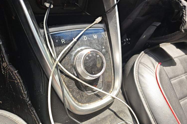 Used Baojun 510 2018 1.5L Automatic Anniversary Special Edition China V Gear Lever