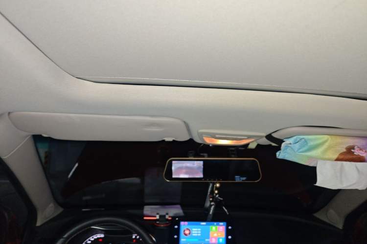 Used Baojun 510 2018 1.5L Automatic Anniversary Special Edition China V Headliner