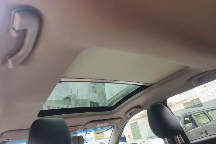 Used Baojun 510 2018 1.5L Automatic Anniversary Special Edition China V Headliner