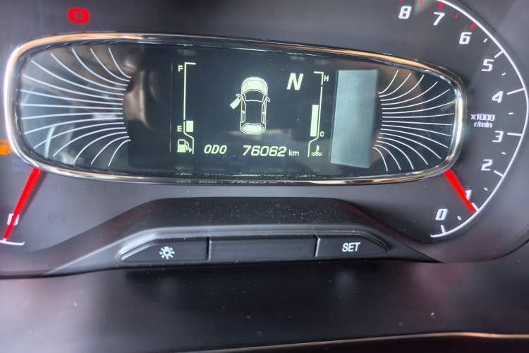 Used Baojun 510 2018 1.5L Automatic Anniversary Special Edition China V Odometer Close Up