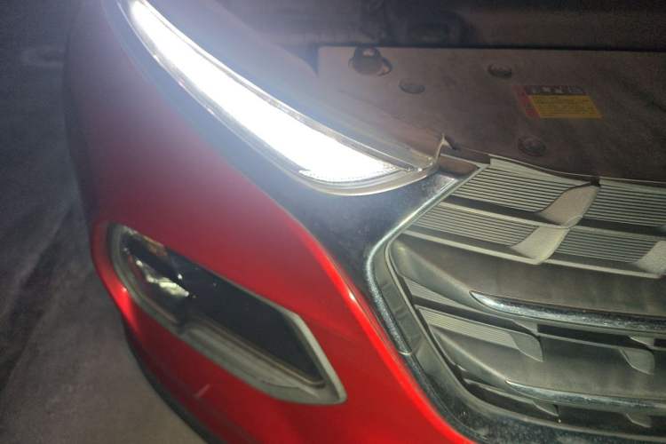 Used Baojun 510 2018 1.5L Automatic Anniversary Special Edition China V Right Front Headlight