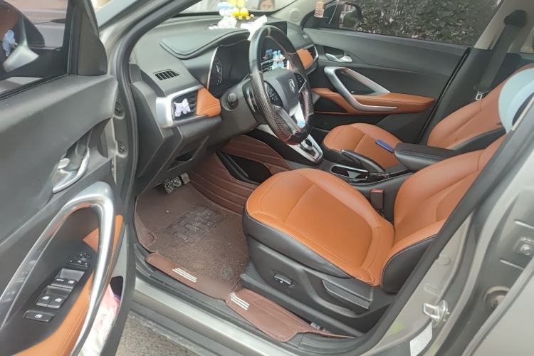Used Baojun 510 2018 1.5L Automatic Anniversary Special Edition China V Driver Seat