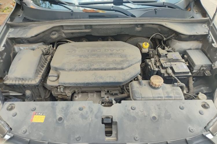 Used Baojun 510 2018 1.5L Automatic Anniversary Special Edition China V Engine Bay