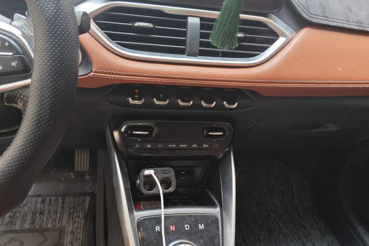Used Baojun 510 2018 1.5L Automatic Anniversary Special Edition China V Audio And AC Panel