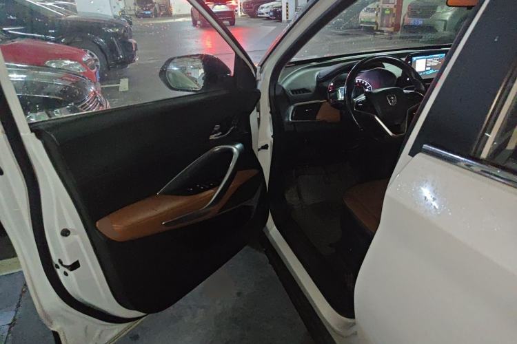 Used Baojun 510 2018 1.5L Automatic Anniversary Special Edition China V Driver Seat
