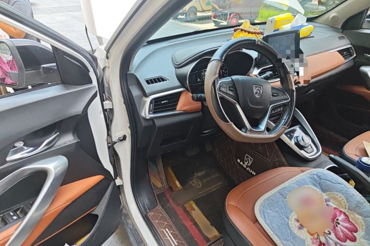 Used Baojun 510 2018 1.5L Automatic Anniversary Special Edition China V Driver Seat
