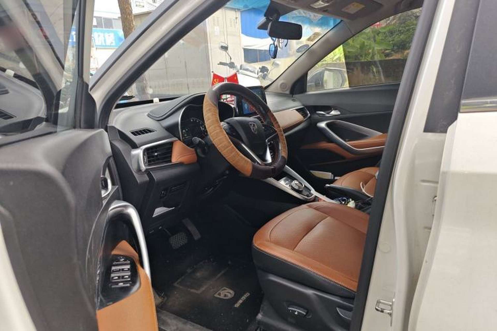 Used Baojun 510 2018 1.5L Automatic Anniversary Special Edition China V Driver Seat