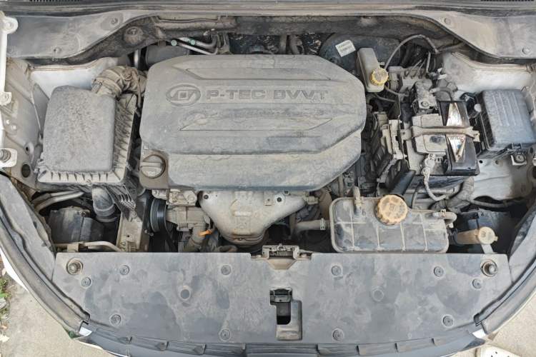 Used Baojun 510 2018 1.5L Automatic Anniversary Special Edition China V Engine Bay