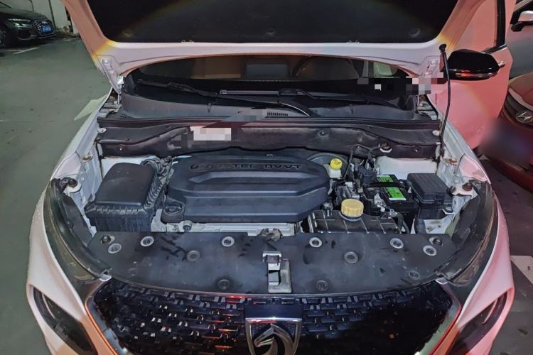 Used Baojun 510 2018 1.5L Automatic Anniversary Special Edition China V Engine Bay