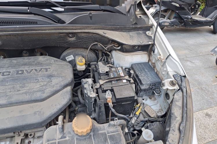 Used Baojun 510 2018 1.5L Automatic Anniversary Special Edition China V Engine Bay Left