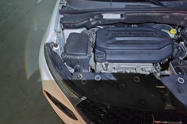Used Baojun 510 2018 1.5L Automatic Anniversary Special Edition China V Engine Bay Right