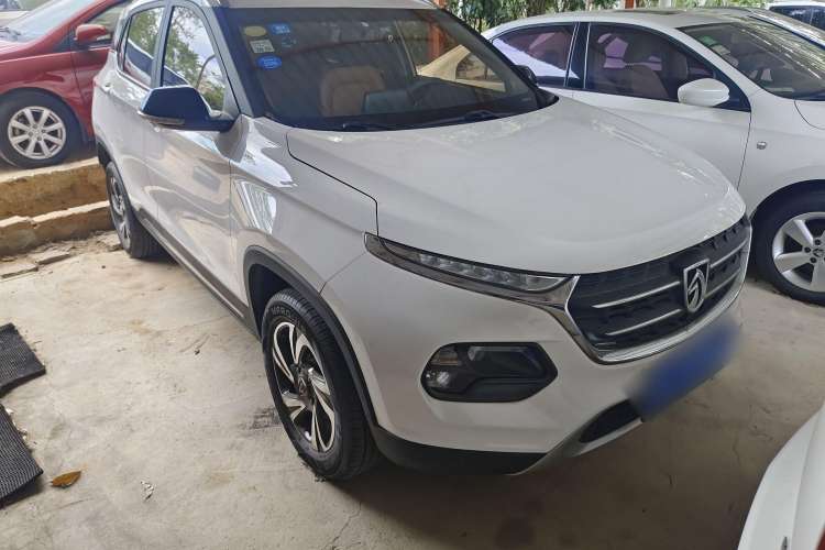 Used Baojun 510 2018 1.5L Automatic Anniversary Special Edition China V Exterior 1