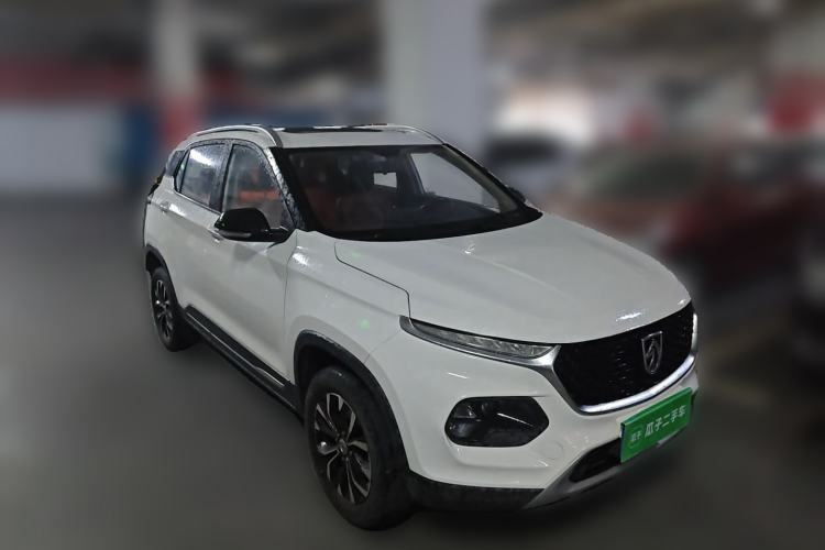 Used Baojun 510 2018 1.5L Automatic Anniversary Special Edition China V Front Right 45 Deg