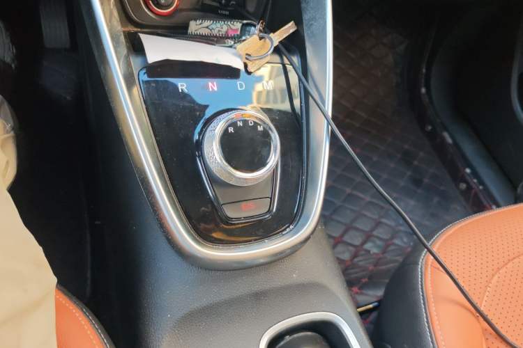 Used Baojun 510 2018 1.5L Automatic Anniversary Special Edition China V Gear Lever