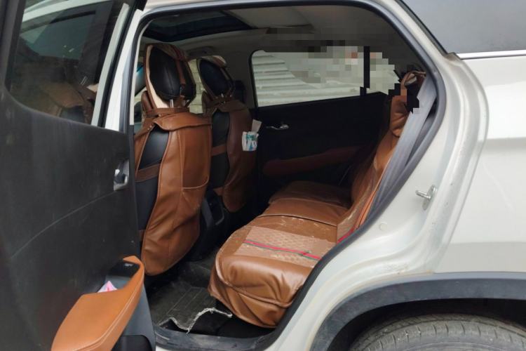 Used Baojun 510 2018 1.5L Automatic Anniversary Special Edition China V Left Rear Seat