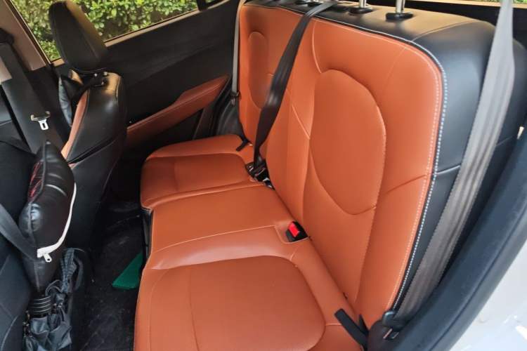 Used Baojun 510 2018 1.5L Automatic Anniversary Special Edition China V Left Rear Seat