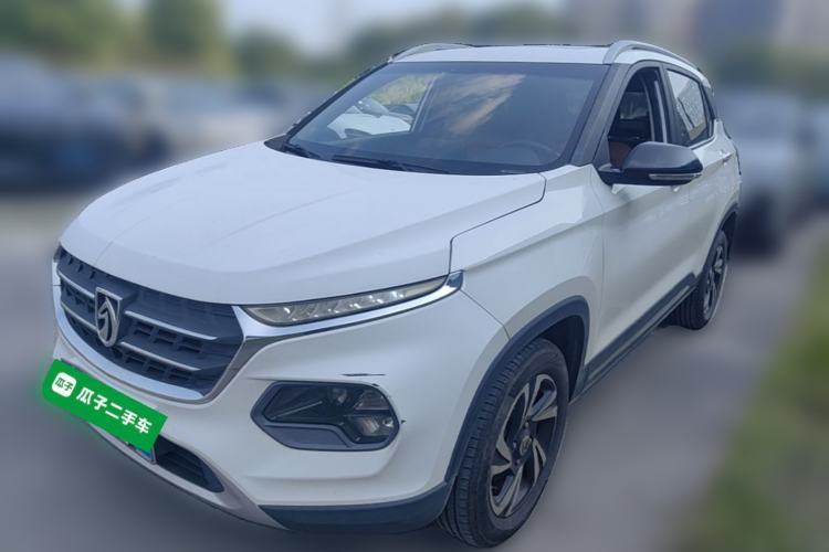 Used Baojun 510 2018 1.5L Automatic Anniversary Special Edition China V Guazi used car, China used car export, Used car for sale, Used Baojun cars, Cheapest cars for sale