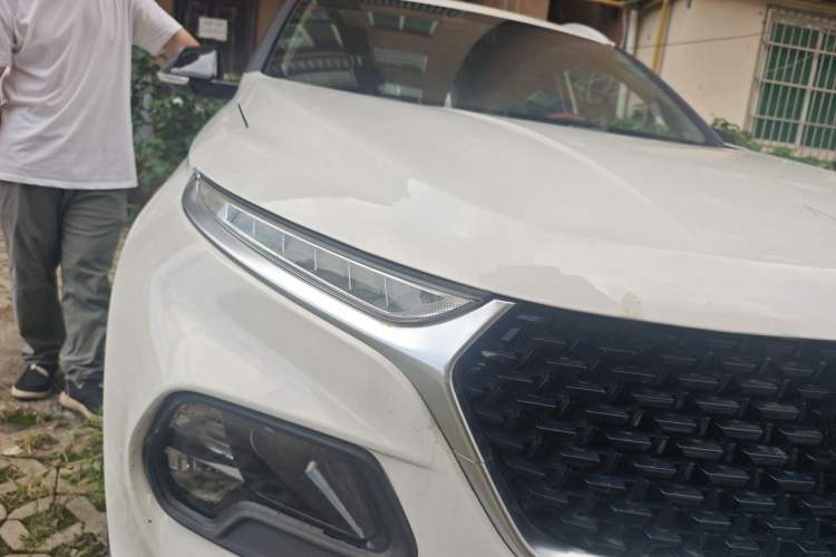 Used Baojun 510 2018 1.5L Automatic Anniversary Special Edition China V Right Front Headlight