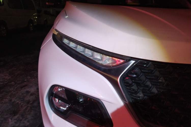 Used Baojun 510 2018 1.5L Automatic Anniversary Special Edition China V Right Front Headlight