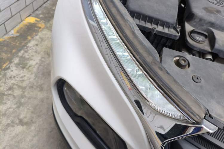 Used Baojun 510 2018 1.5L Automatic Anniversary Special Edition China V Right Front Headlight