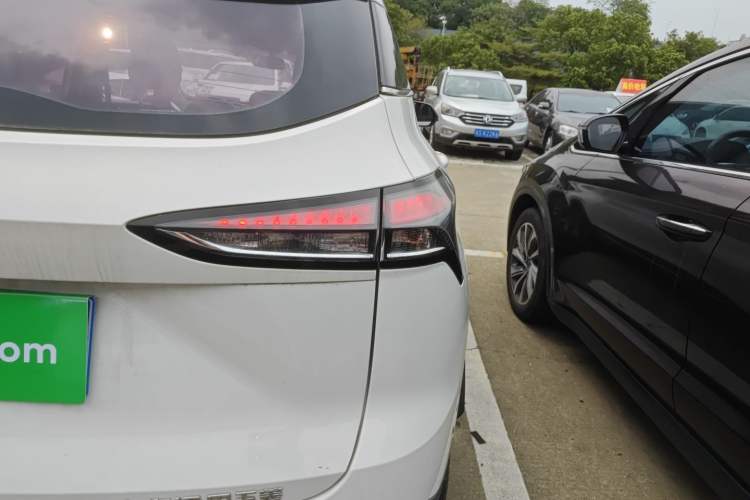 Used Baojun 510 2018 1.5L Automatic Anniversary Special Edition China V Right Rear Taillight