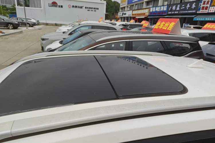 Used Baojun 510 2018 1.5L Automatic Anniversary Special Edition China V Roof
