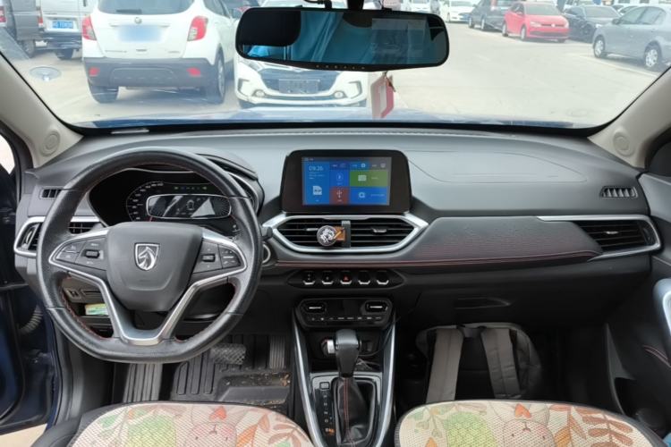 Used Baojun 510 2019 1.5L CVT Enjoyment Model China VI Emission Standard Center Console
