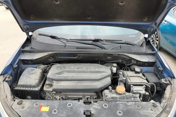 Used Baojun 510 2019 1.5L CVT Enjoyment Model China VI Emission Standard Engine Bay