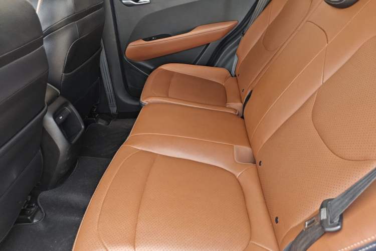 Used Baojun 510 2019 1.5L Automatic Premium Version National V Left Rear Seat