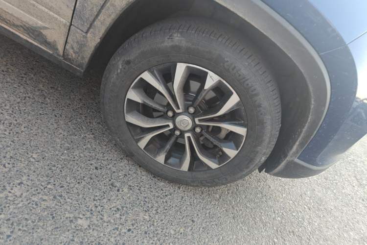 Used Baojun 510 2019 1.5L Automatic Prestige Edition China V Right Front Wheel Hub