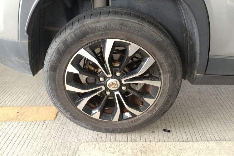 Used Baojun 510 2019 1.5L CVT Enjoyment Model China VI Emission Standard Exterior 8