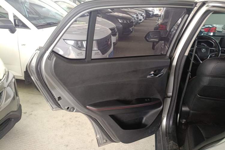 Used Baojun 510 2019 1.5L CVT Enjoyment Model China VI Emission Standard Interior 8