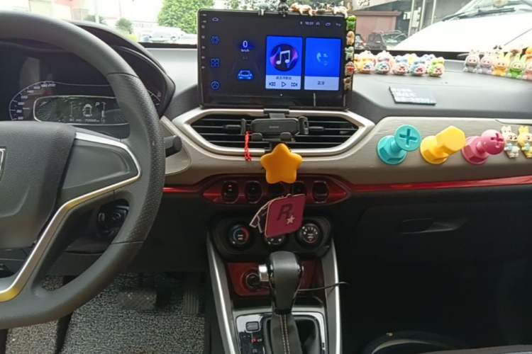 Used Baojun 510 2019 1.5L CVT Enjoyment Model China VI Emission Standard Audio And AC Panel