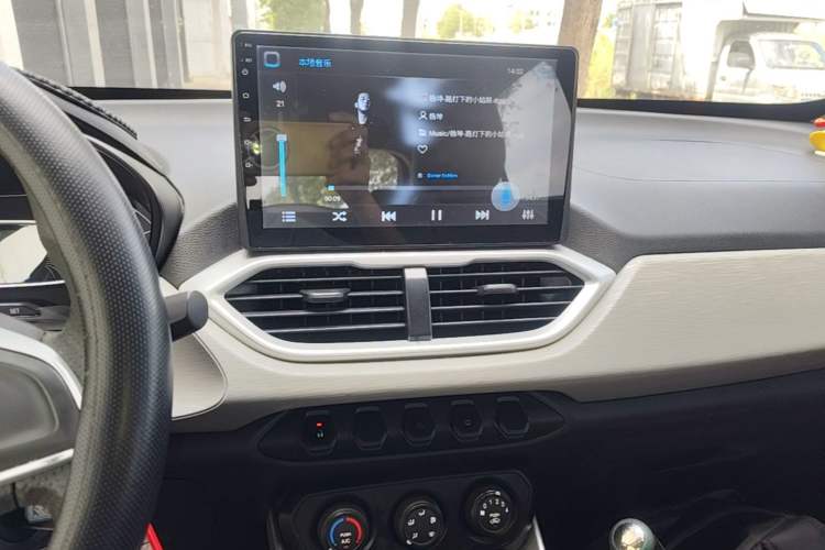 Used Baojun 510 2019 1.5L Manual Jingxiang Model 73kW China VI Emission Standard Audio And AC Panel