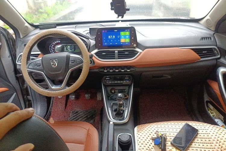 Used Baojun 510 2019 1.5L Manual Enjoyment Model China V Center Console