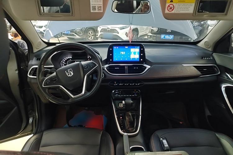 Used Baojun 510 2019 1.5L CVT Enjoyment Model China VI Emission Standard Center Console