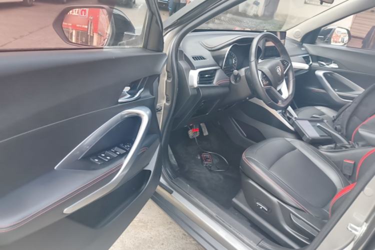 Used Baojun 510 2019 1.5L CVT Enjoyment Model China VI Emission Standard Driver Seat