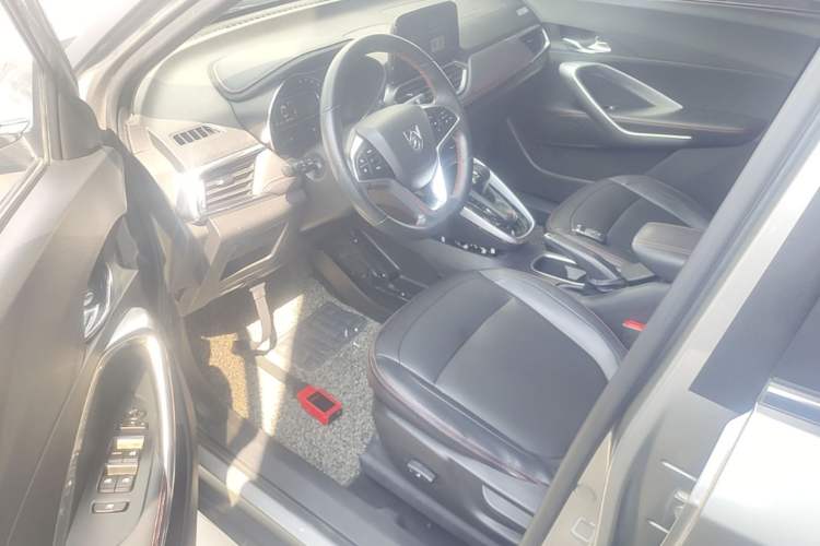 Used Baojun 510 2019 1.5L CVT Enjoyment Model China VI Emission Standard Driver Seat