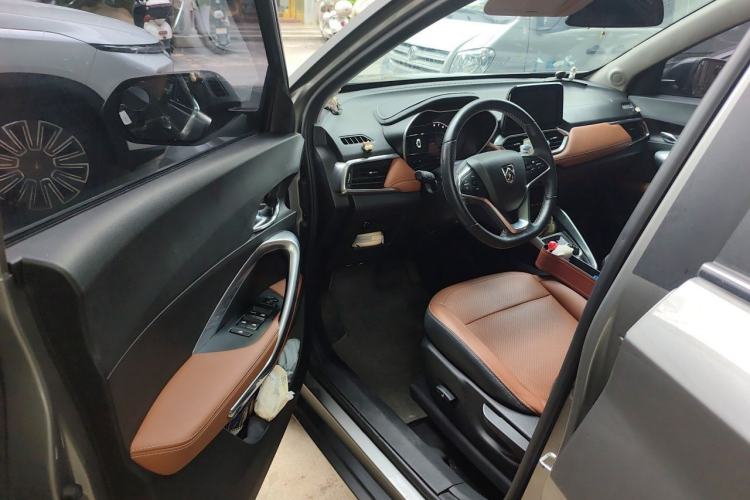 Used Baojun 510 2019 1.5L Automatic Premium Version National V Driver Seat