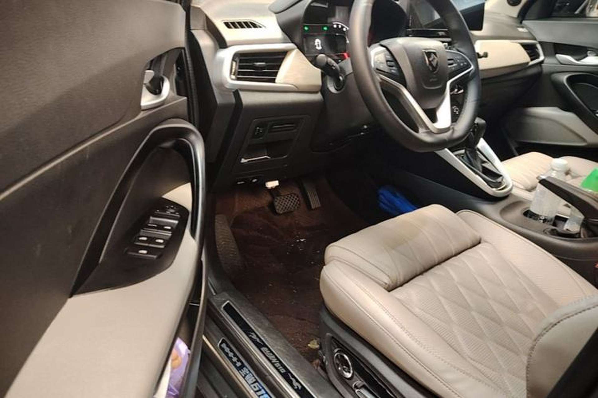 Used Baojun 510 2019 1.5L CVT Enjoyment Model China VI Emission Standard Driver Seat