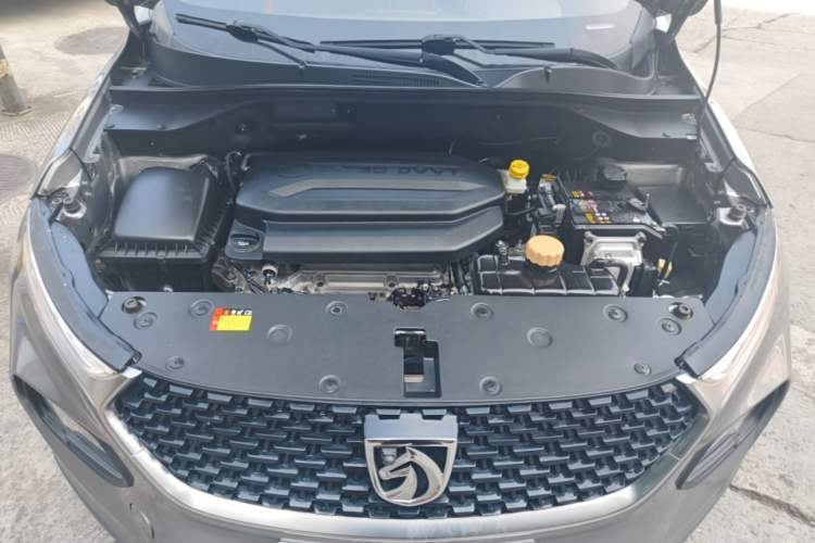 Used Baojun 510 2019 1.5L CVT Enjoyment Model China VI Emission Standard Engine Bay