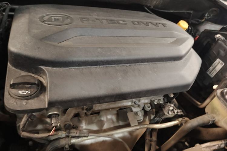 Used Baojun 510 2019 1.5L CVT Enjoyment Model China VI Emission Standard Engine Bay